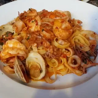 Seafood Fra Diavolo