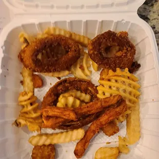 &quot;YUMMY&quot; Fry basket.