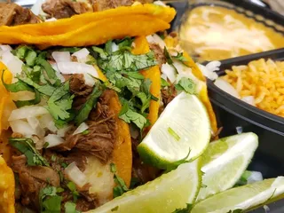 Birria & Consomè