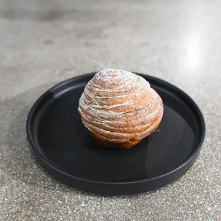 Dulce de Leche Croissant