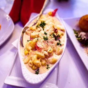 Crusted Lobster Macaroni and Cheese