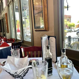 a view of the outside of a restaurant