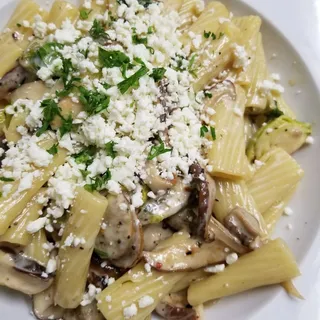 Asiago Chicken Sausage Rigatoni