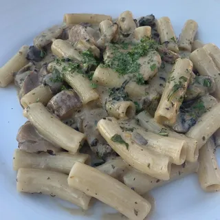 Pasta with Sausage and Mushrooms Special