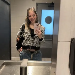 Cindy C.