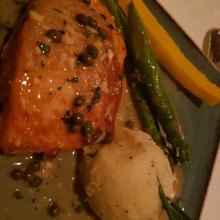 Salmon Piccata