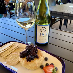 Baked Brie and Sauvignon Blanc