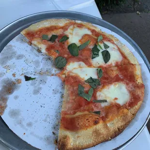 Margarita pizza