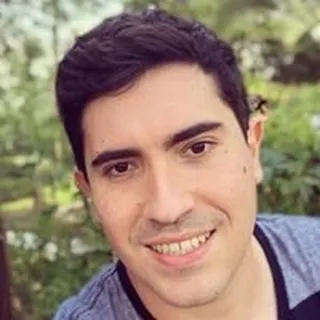 André C.