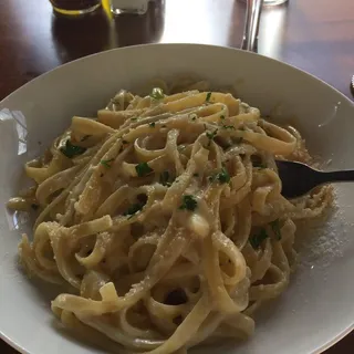 Fettuccine Alfredo