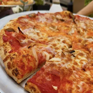 food, pizza
