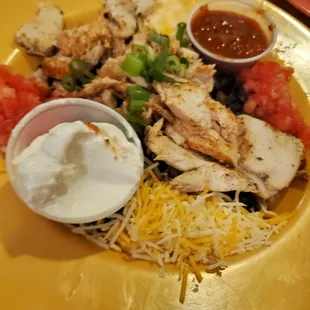 Island bowl with chicken
