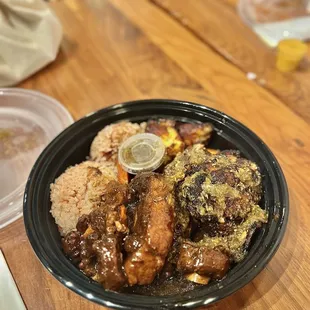 Jerk Chicken &amp; Beef Oxtails Combo ($18.95)