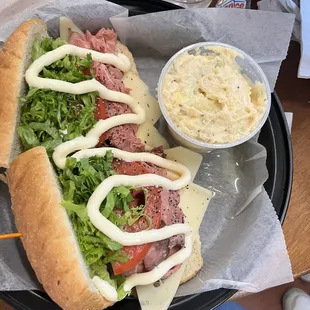 Roast beef sub roll