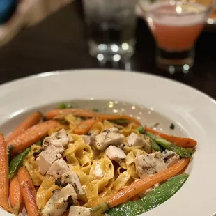 Spring Pasta with chicken - So fresh and tasty!