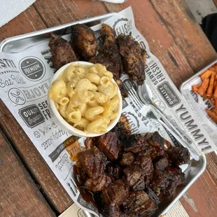 Smoked wings, Burnt Ends, &amp; Mac n Cheese