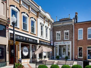 Elizabethtown Tourism & Convention Bureau