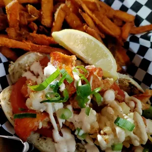 Lobstah roll with sweet potato fries