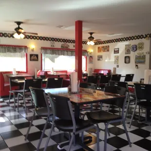 Very clean. Good food. Hot coffee. Owners are great ppl.
