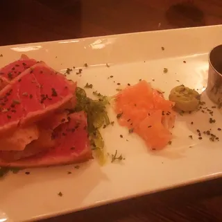 Asian Seared Ahi Tuna*
