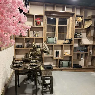 ramen and noodles, interior