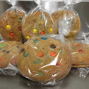 M&amp;M Cookies