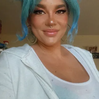 Nicole W.