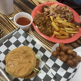 Coarse chopped plate and chicken filet Sammie