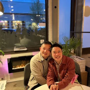 So many cozy corners and a beautifully laid out space.