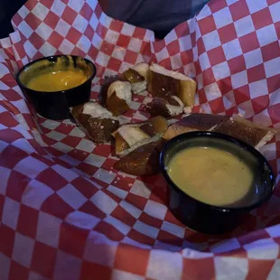 Pretzel bites