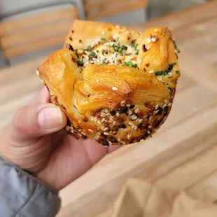 Everything croissant w/ cream cheese