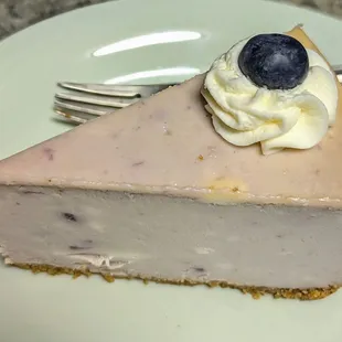 Ube cheesecake