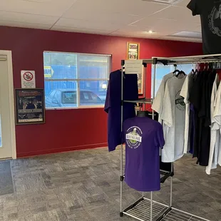 Merchandise - look how roomy!