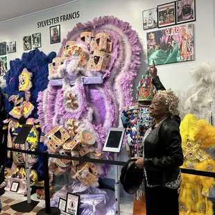 Staff guiding us and explaining the intricacies of this beautiful Indian memorabilia