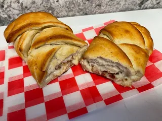 Belly and Kecky’s Pizzeria