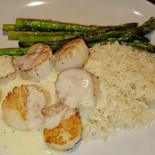 Perfectly prepared scallops