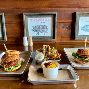 Burgers, Mac N Cheese &amp; Fried Zucchini!!