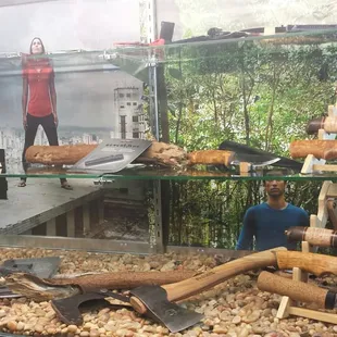 Good selection of high quality knives!