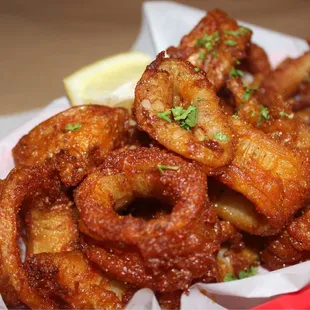 IG: EatwithSie | Fried Calamari Basket