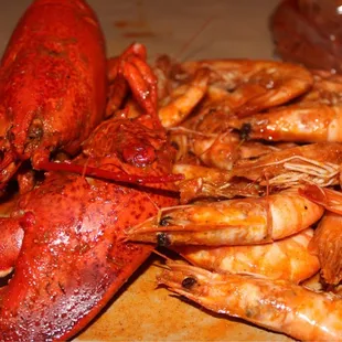 IG: EatwithSie | Lobster Whole, Shrimp