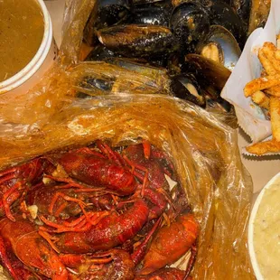 Crawfish and Mussels
