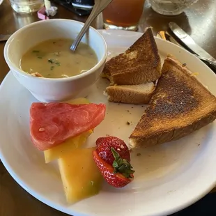 Grilled cheese and potato bacon soup