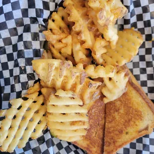 kids&apos; grilled cheese and waffles fries