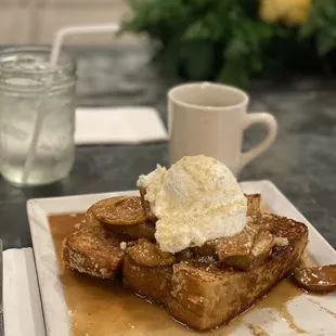 apple pie french toast