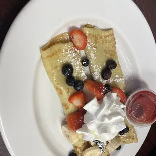 crepes with strawberries and blueberries