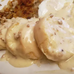 Full order biscuits &amp; gravy.