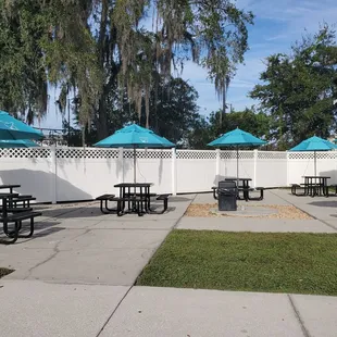 Outdoor seating as well as indoor seating