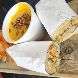 This was the Triple H (#3 on the menu) and butternut squash soup. The perfect vegetarian lunch.