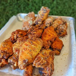 chicken wings and fried chicken, food