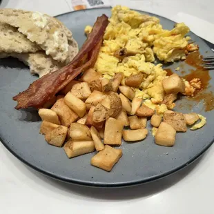 3 egg breakfast scrambled with bacon, English muffin and &quot;breakfast potatoes&quot; - DISGUSTING